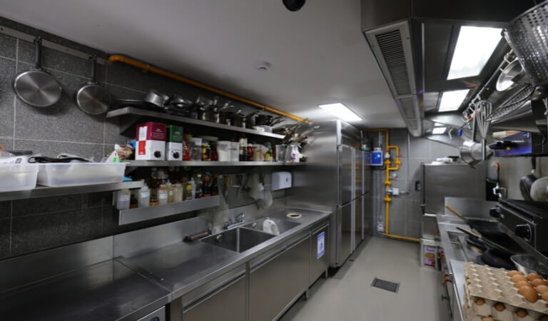 commercial-kitchen